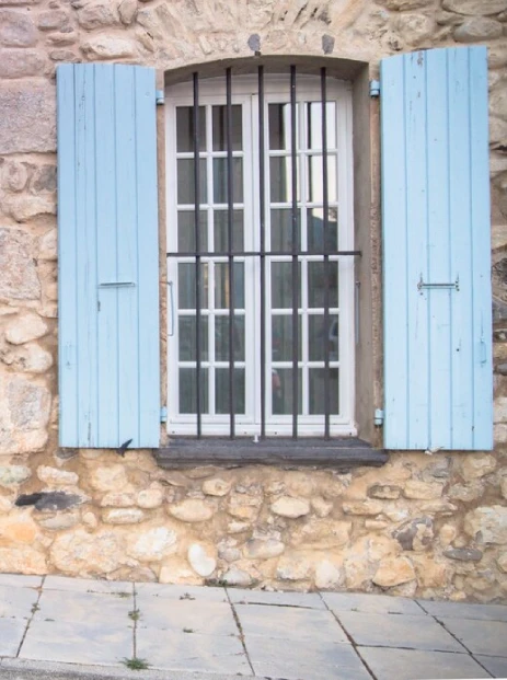 Why Choose a Landscaping Company for Stone & Concrete